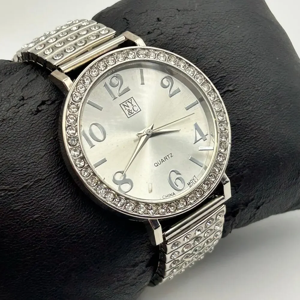 New York & Company discover elegant